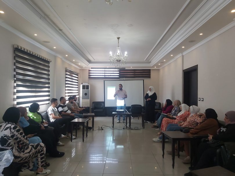 متابعة تدريب المتطوعين _ المجموعة الرابعة في مشروع المسح الميداني ببنين _ العبدة.