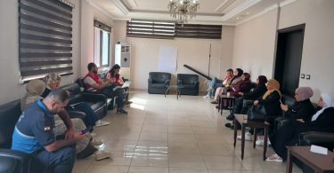 تدريب مع الصليب الأحمر حول الخطط الإحترازية لمواجهة الكوارث والأزمات